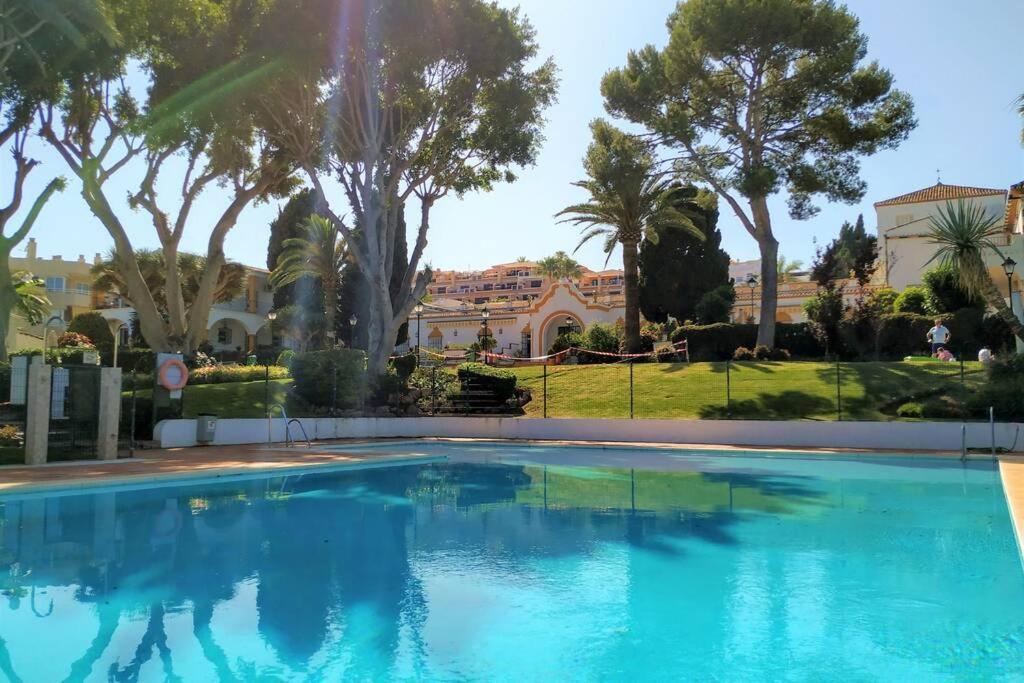 Appartement Dona Carlota Gardens, Sea Views, Pool, Restaurant à Torremolinos Extérieur photo